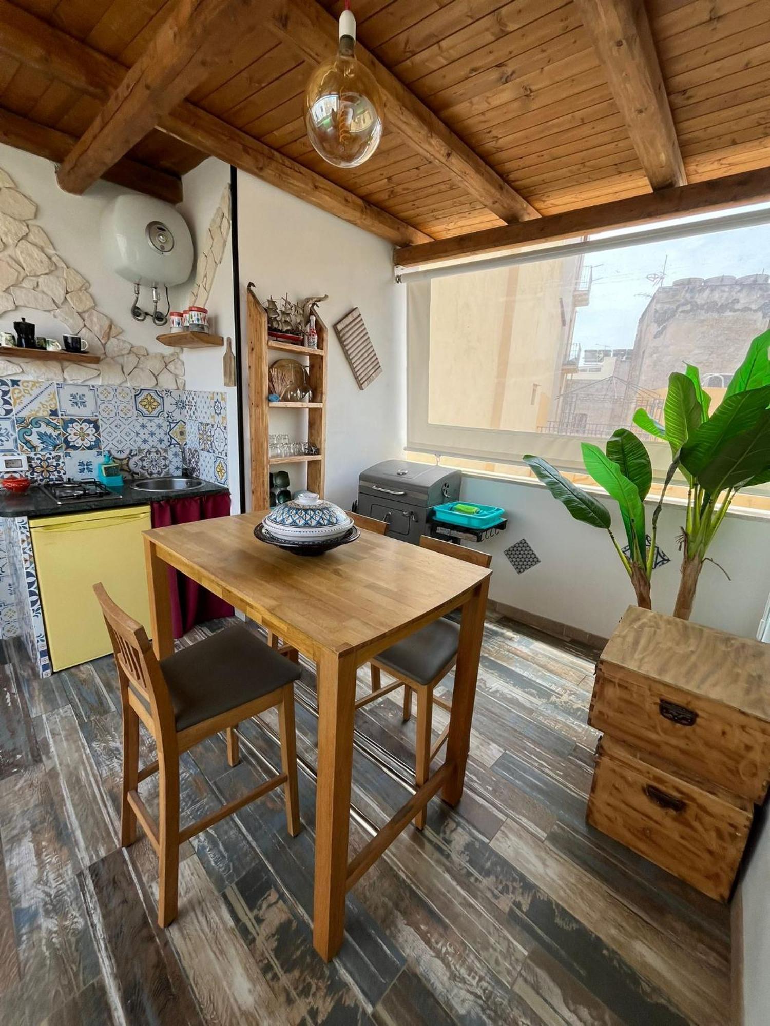 Casa di Dalila Apartment Trapani Luaran gambar