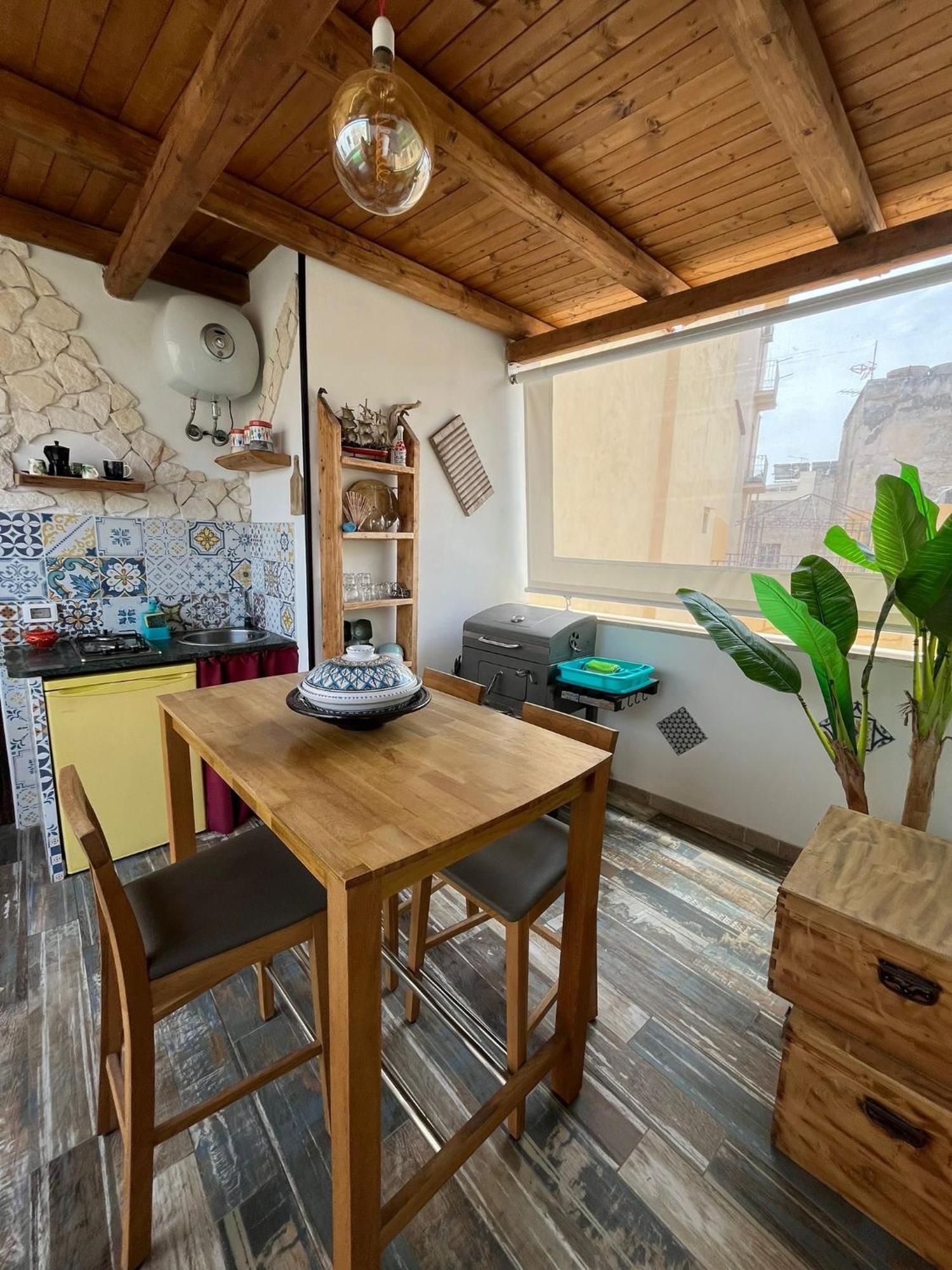 Casa di Dalila Apartment Trapani Luaran gambar